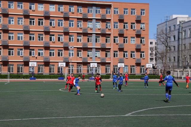 余嘉豪17+12吴前15分 浙江大胜上海3-2进四强