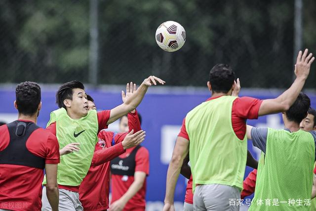 俱乐部杯-李添荣20分上海胜山西 洛夫顿24+12